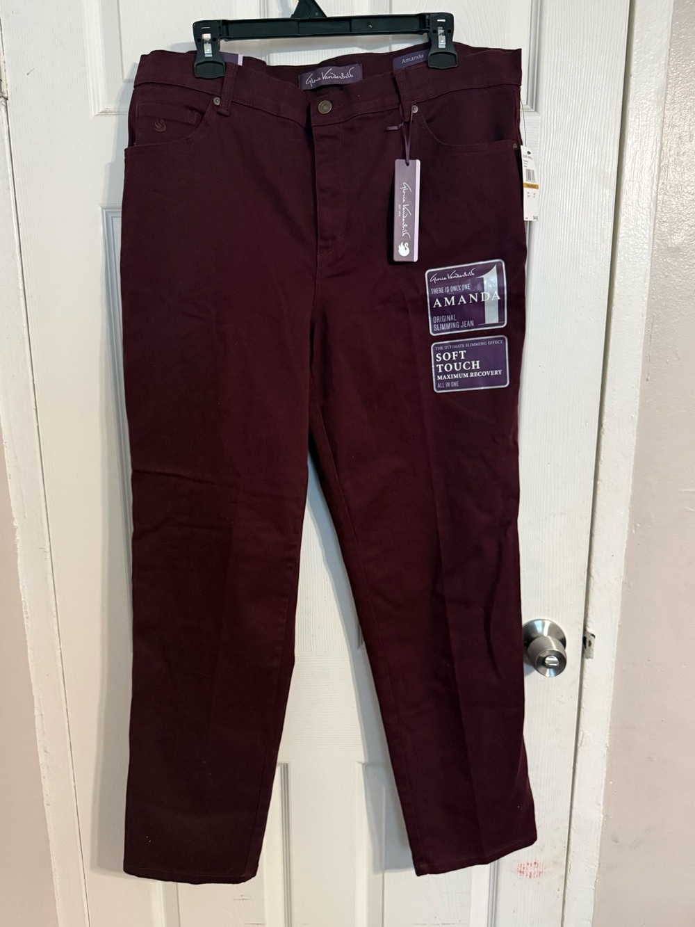 Gloria Vanderbilt Amanda Soft Touch Maroon Pants